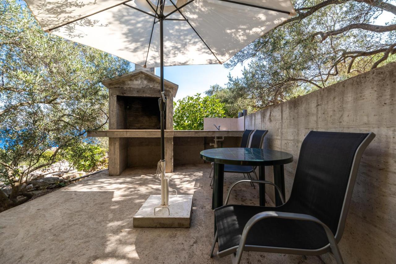 Olive'S Garden House Villa Vela Luka Exteriör bild